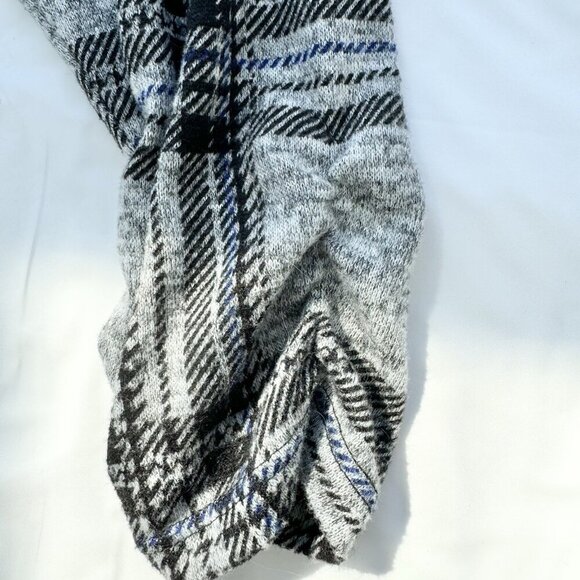 Colori Women’s Sweater Grey And Blue Plaid 3/4 Sleeves Size Small (27” Waist) - Picture 3 of 11